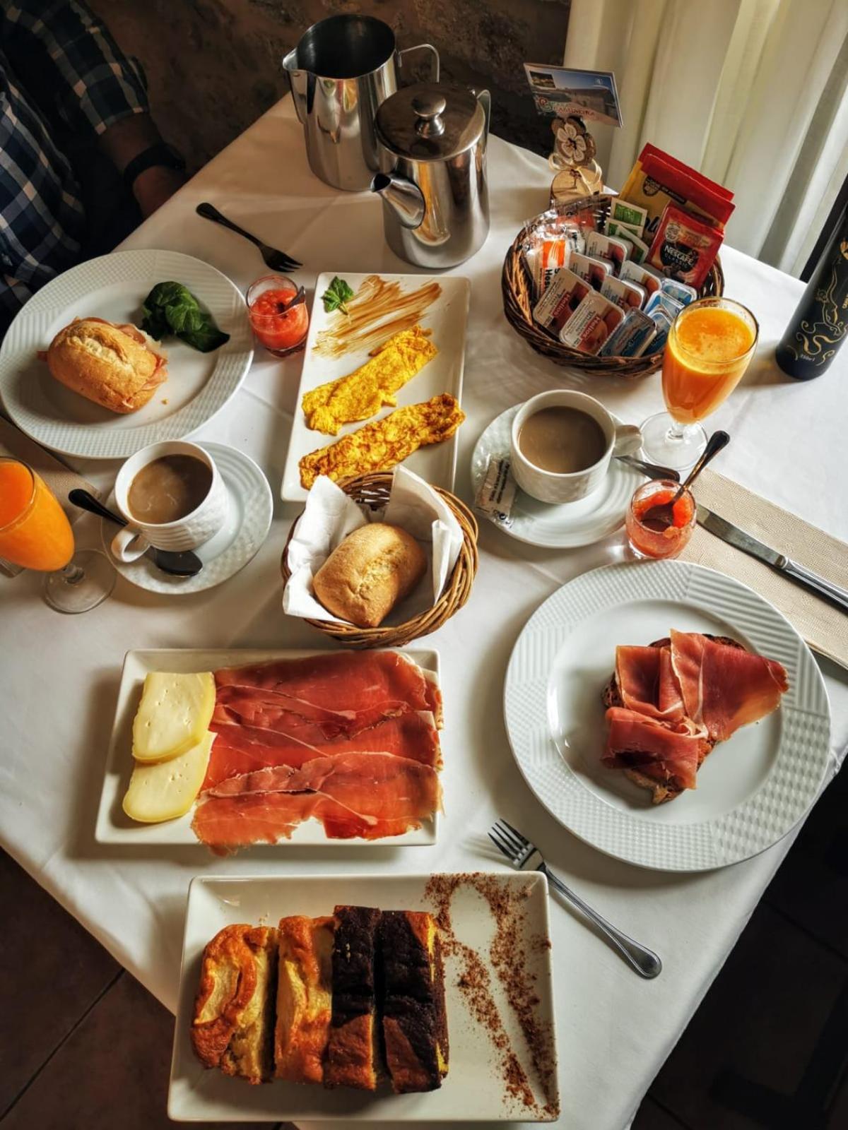 Casa Castineira Guest House Мушия Екстериор снимка