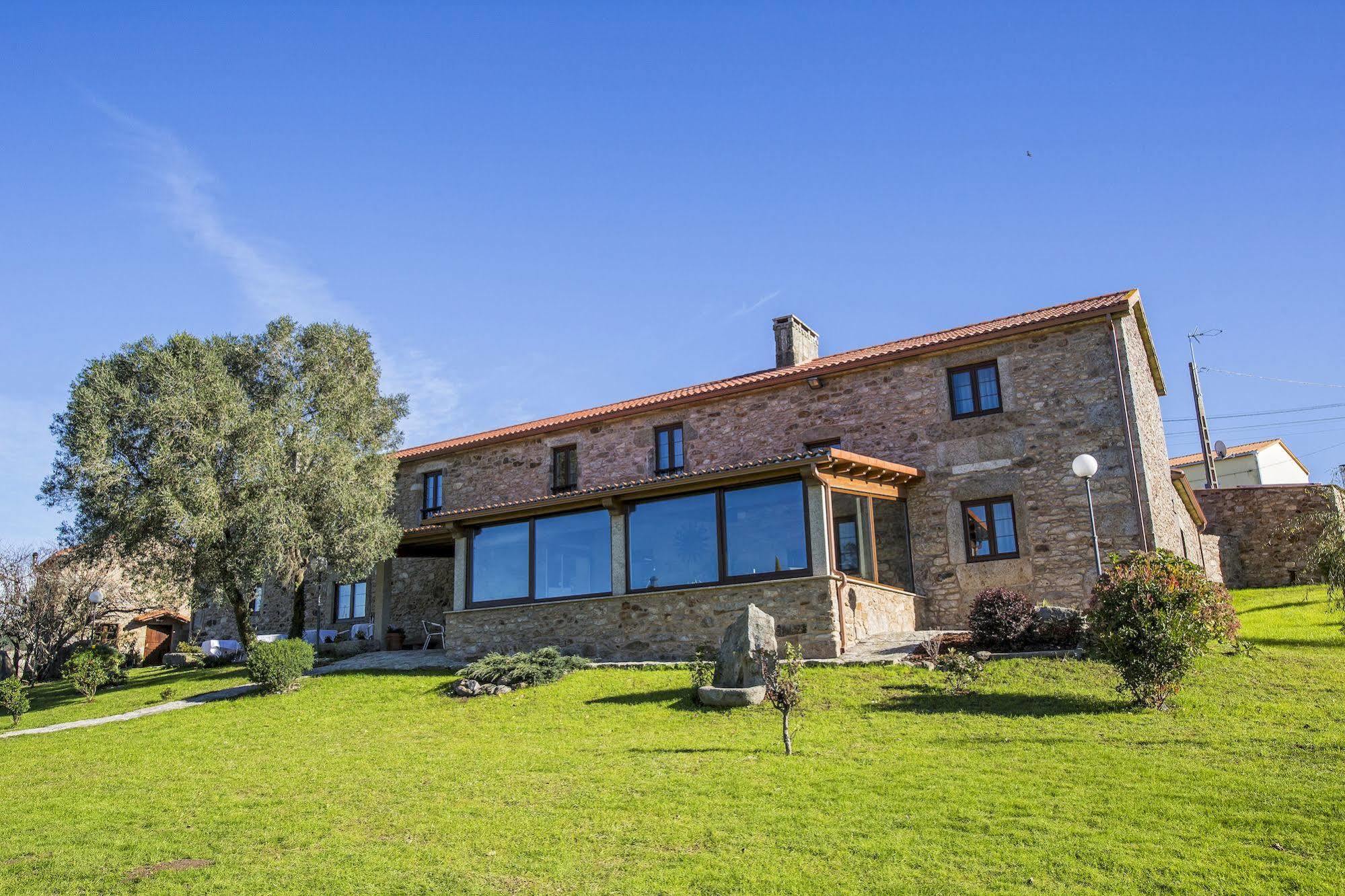 Casa Castineira Guest House Мушия Екстериор снимка